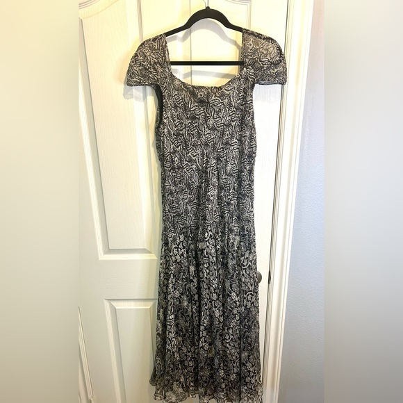 🩶NWT “Charter Club” 100% Silk Black Metallic Silver Maxi Dress Size 16🖤 - Picture 3 of 12